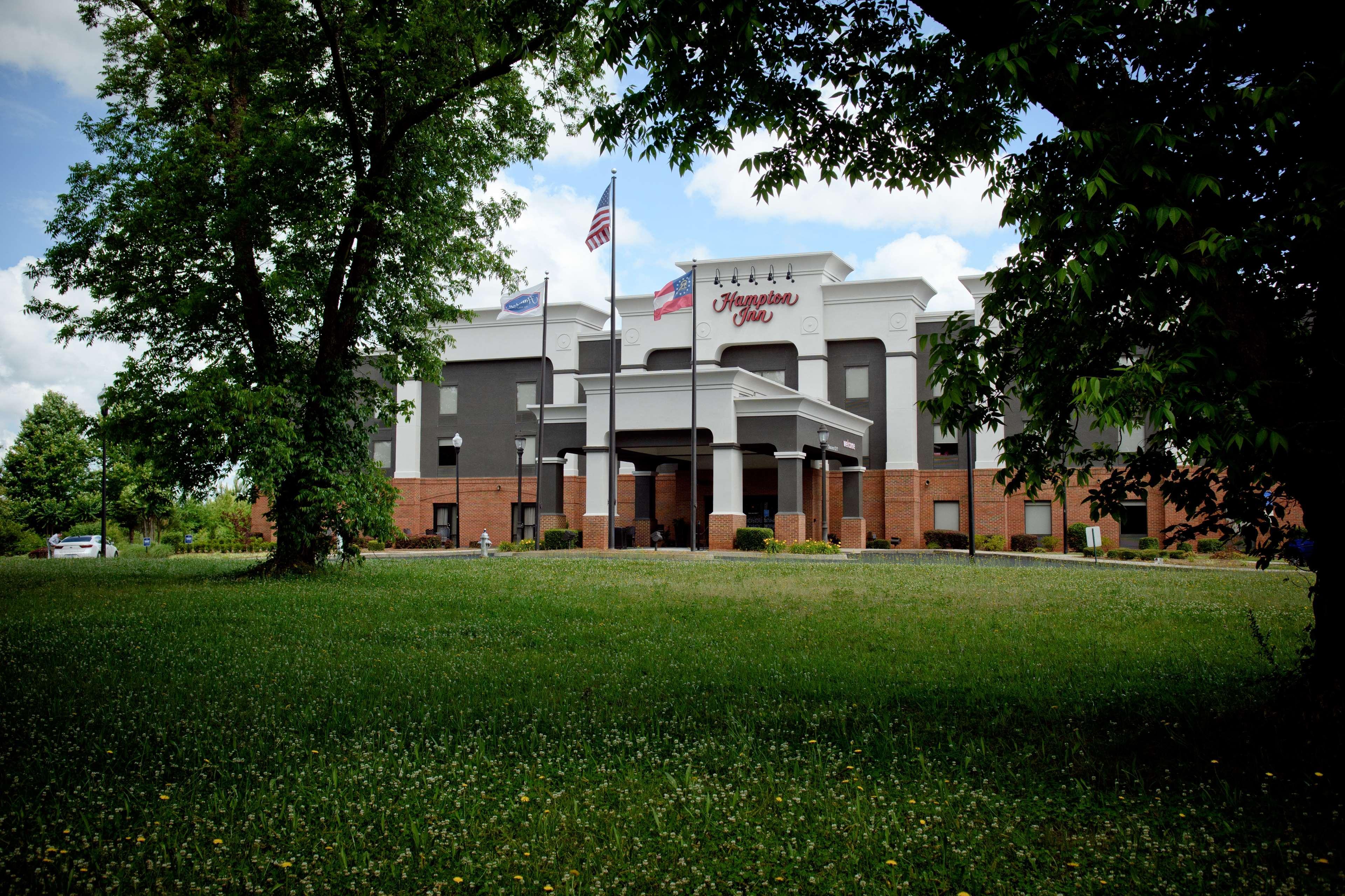 Hampton Inn Фейетвилл Экстерьер фото