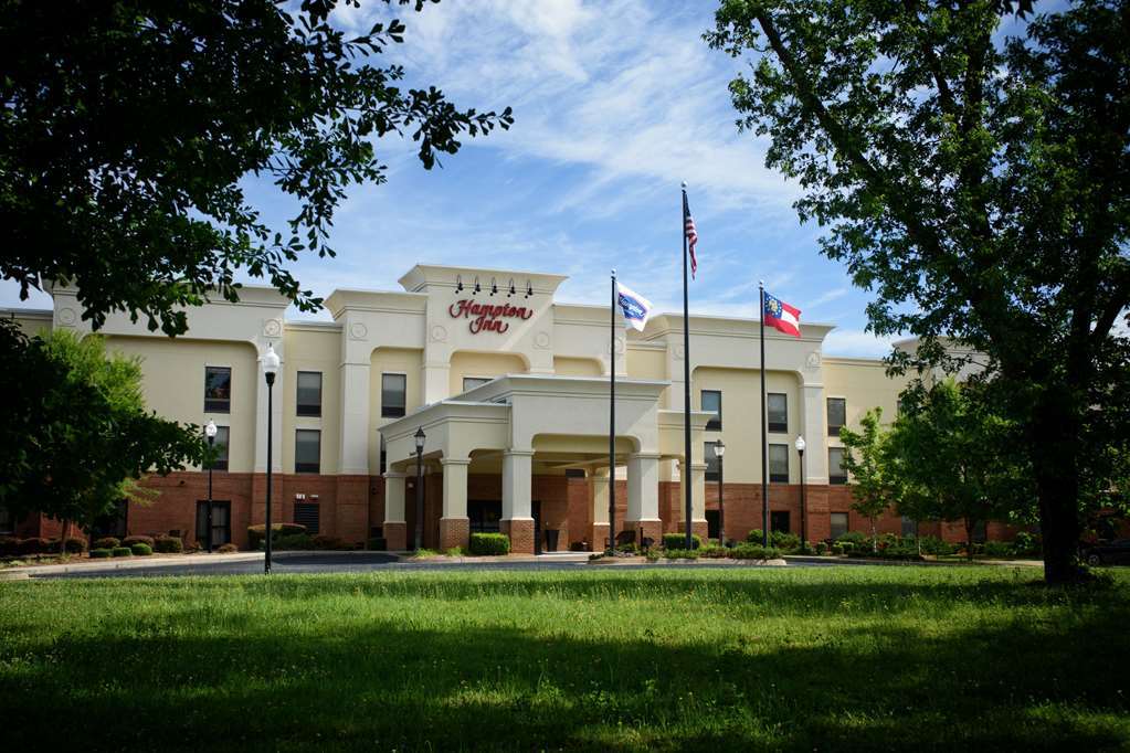 Hampton Inn Фейетвилл Экстерьер фото