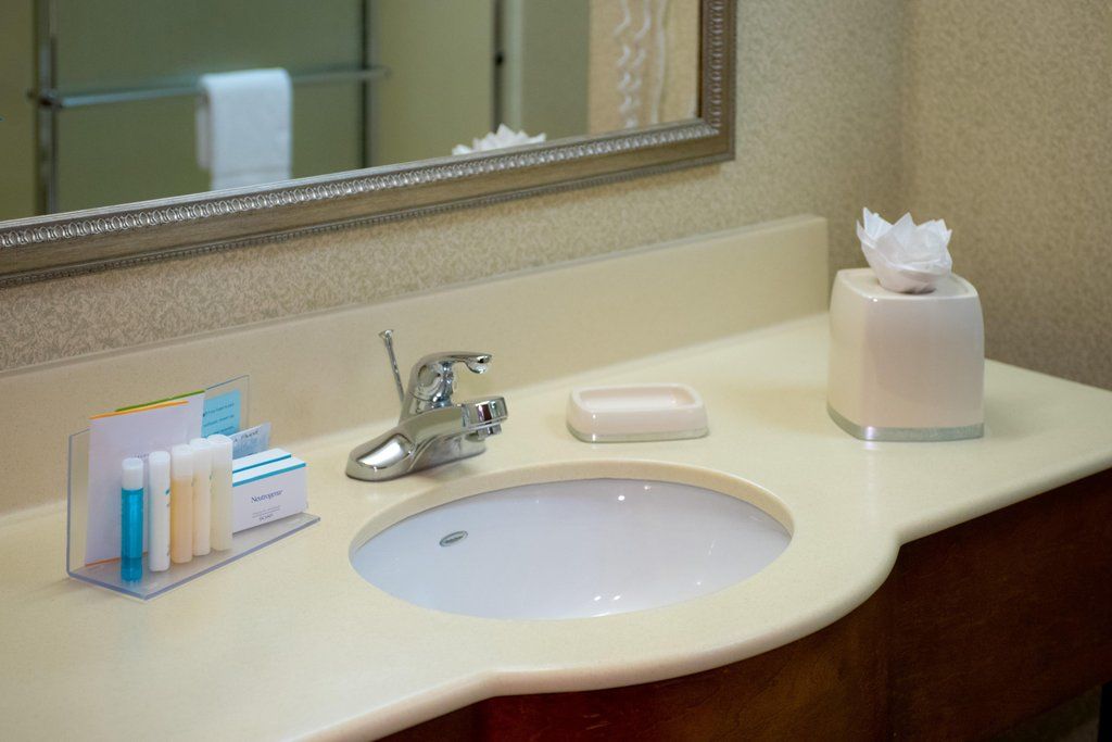 Hampton Inn Фейетвилл Экстерьер фото